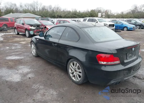2010 BMW 128I z USA, uszkodzony, nr VIN WBAUP7C57AVK77386